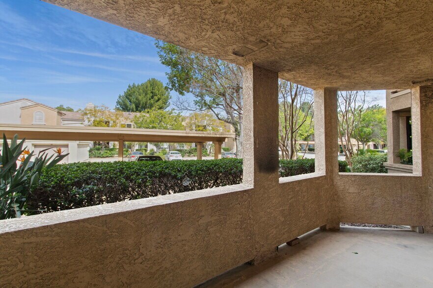 Spacious Patio - 2320 Del Mar Way
