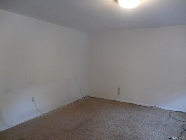 Building Photo - 78 Duncan Ave