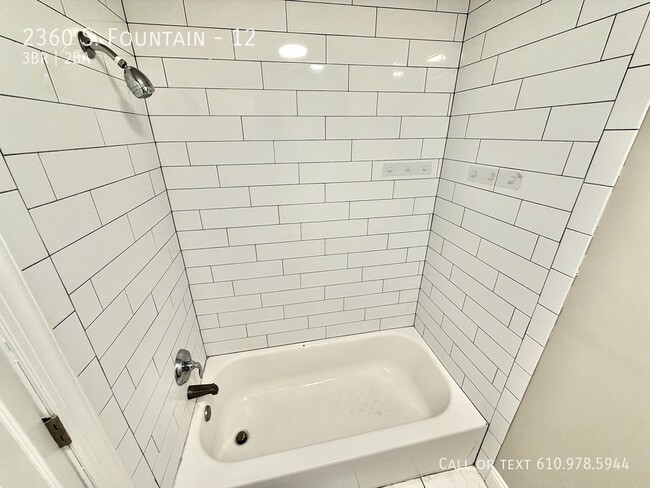 Building Photo - 2360 S. Fountain-12