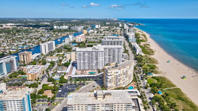 Building Photo - 405 N Ocean Blvd