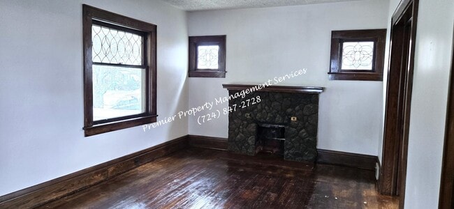 Building Photo - 180 Cedar Ave