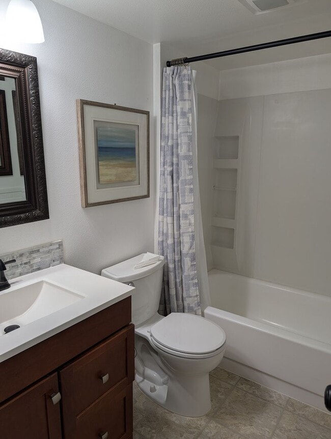 Building Photo - State Street