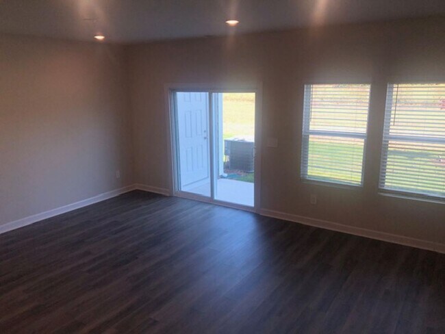 Building Photo - 1802 Braemar Vlg Dr