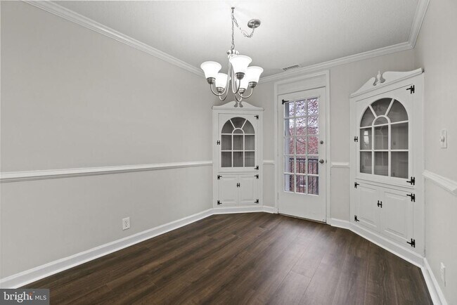 Building Photo - 3076 S Woodrow St