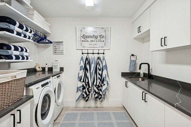 Building Photo - 1135 3rd Ave S