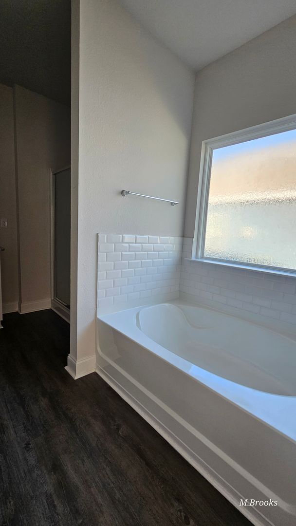Building Photo - 5139 Grand Oak Cir