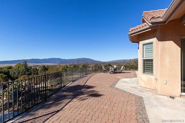 Building Photo - 32153 Cerrada del Coyote