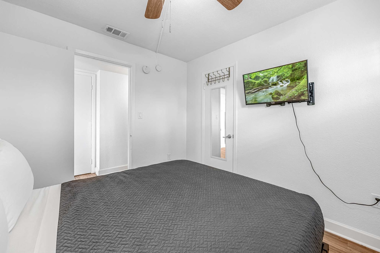 Building Photo - 3524 S Atlantic Ave