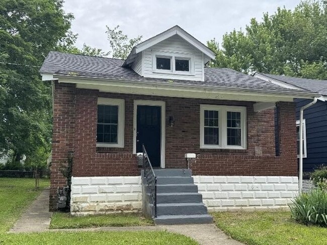 Building Photo - 4229 Grand Ave