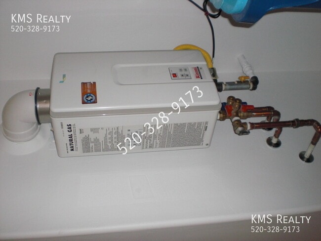 Building Photo - 14013 E Voss St