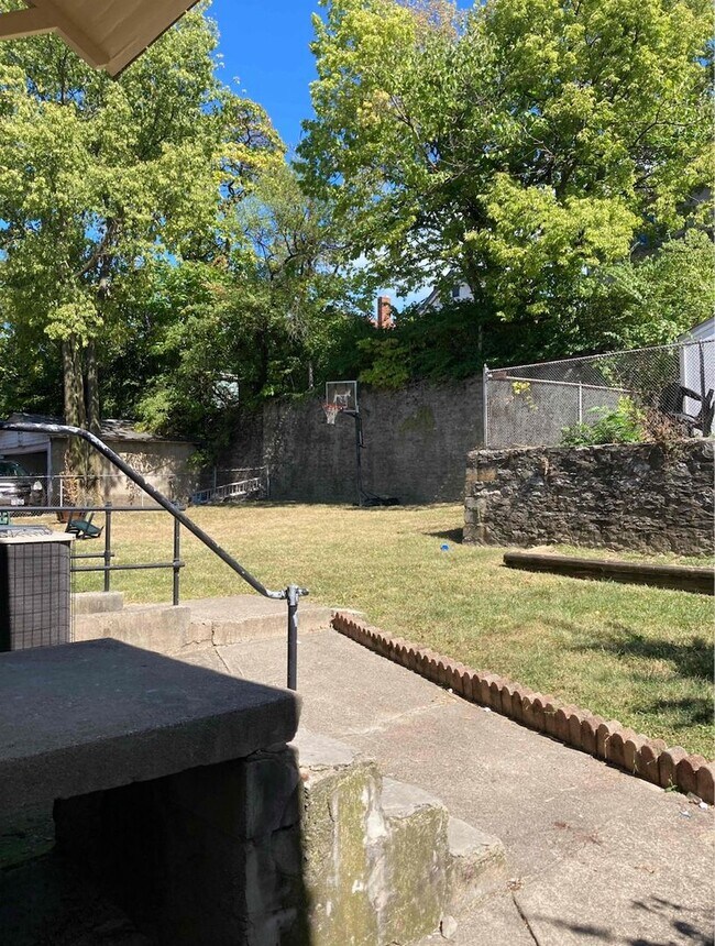 Building Photo - 2904 Jefferson Ave