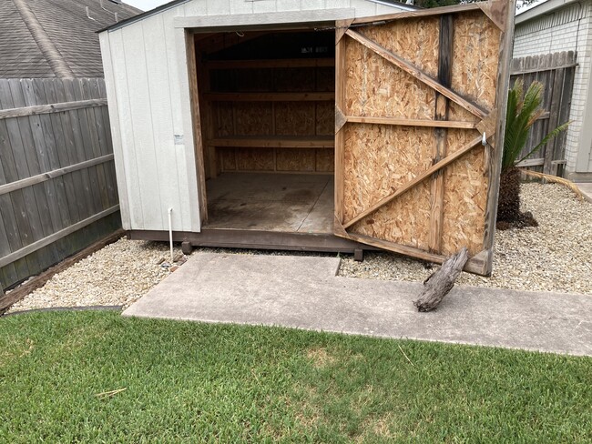 Storage Shed - 1819 Poppy Mallow