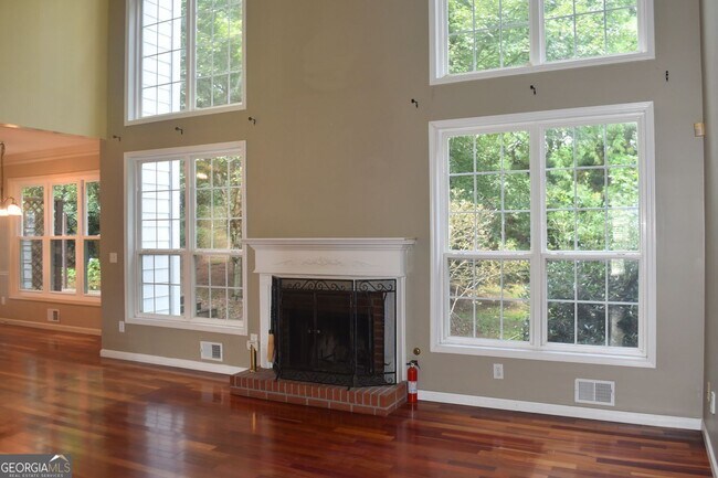 Building Photo - 4003 Rosewood View Dr