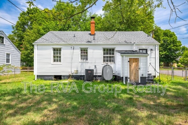 Building Photo - 1023 Fourqurean Ln