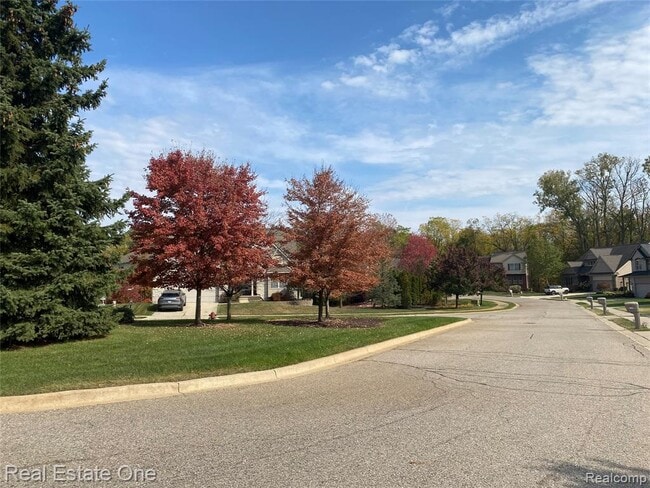 Building Photo - 39206 Silverthorne Bend