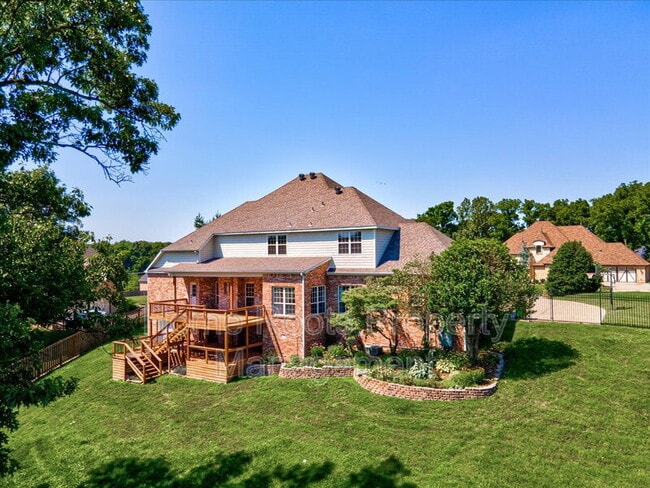 Building Photo - 7135 Sunset Ridge Cir