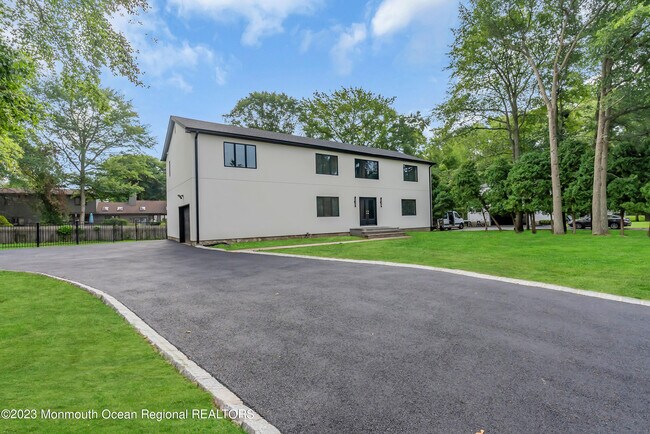 Building Photo - 265 Whalepond Rd