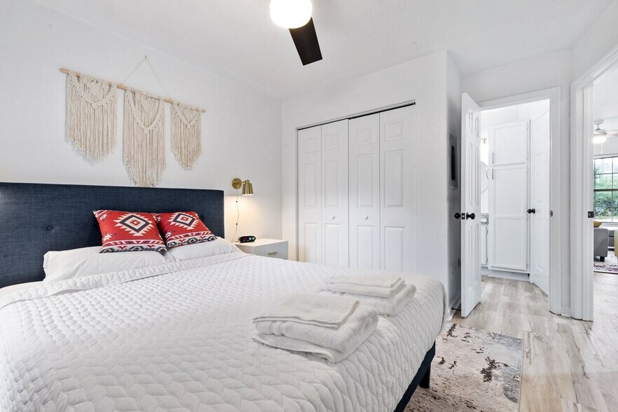 Building Photo - 1338 Nylic St