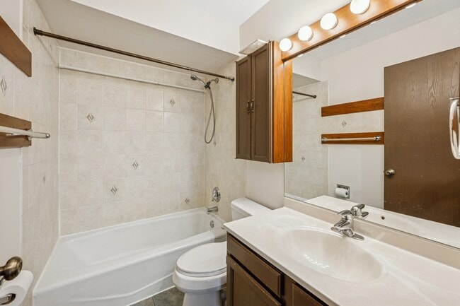 Building Photo - 366 Manning Dr