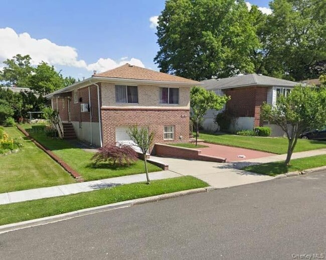 Primary Photo - 207-24 28th Ave