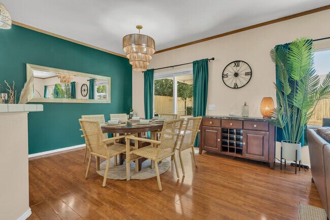 Building Photo - 9363 Willow Pond Cir