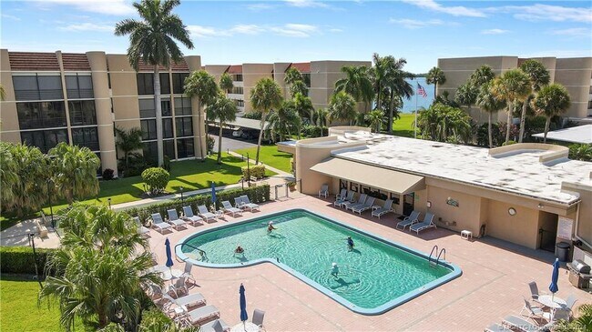 Building Photo - 3442 NE Causeway Blvd