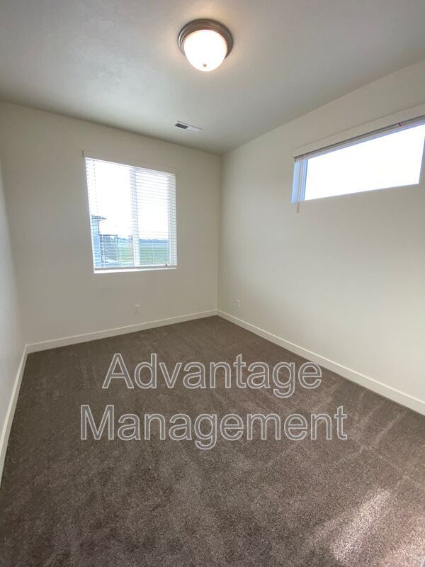 Building Photo - 531 S 1080 W