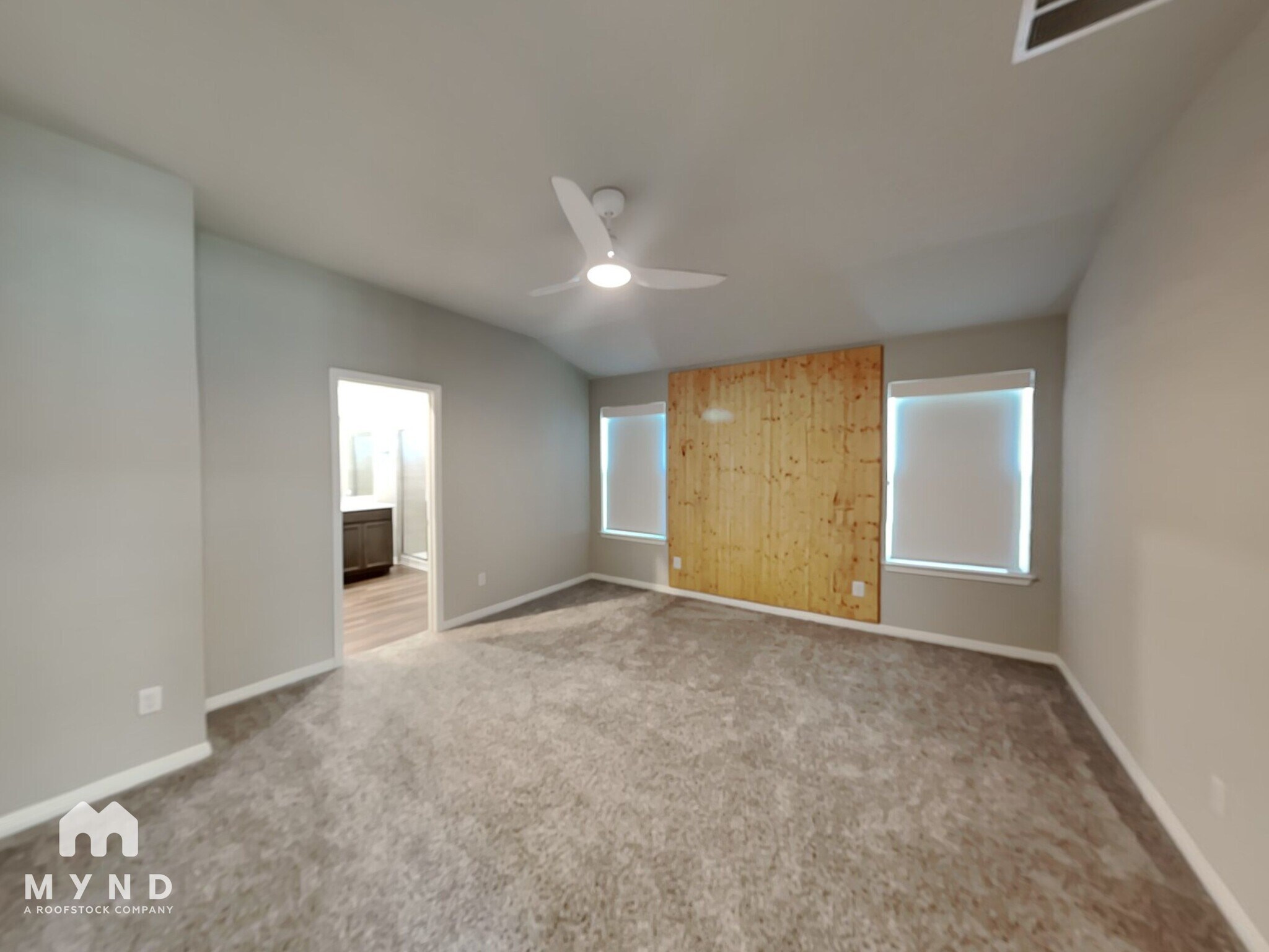 Building Photo - 906 Limestone Shls Rd