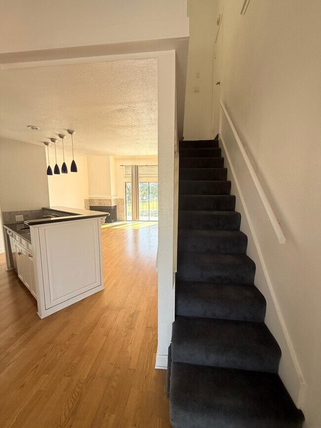 Building Photo - 8287 Sands Point Dr