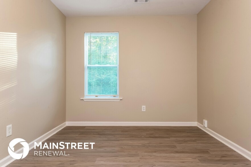 Building Photo - 6265 Leverett Dr