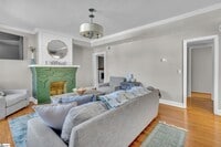 Building Photo - 801 E North St