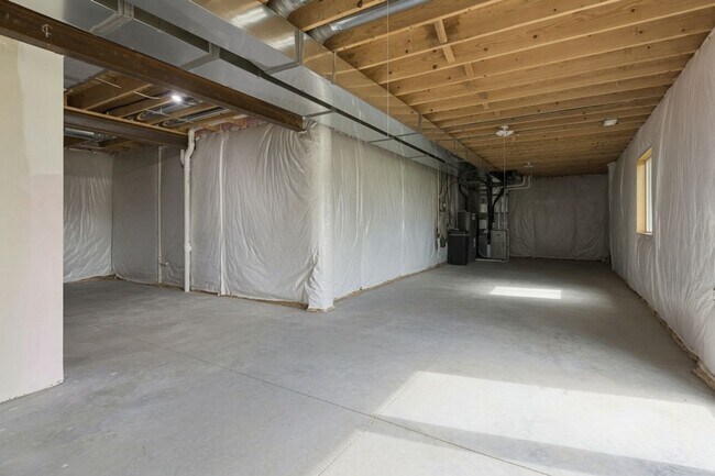 Building Photo - 303 Otoe Dr