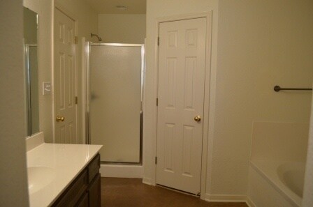 Building Photo - 4 BR 2 BATH NEXT TO HARKER HEIGHTS COMMUNI...