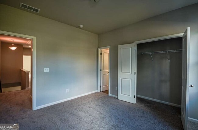 Building Photo - 104 Black Gum