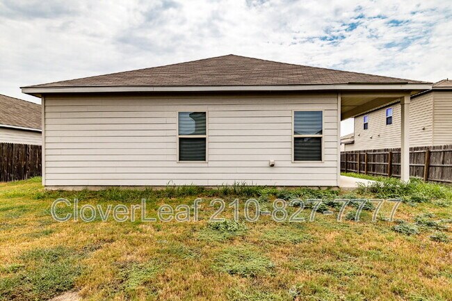Building Photo - 720 Red Barn Bnd