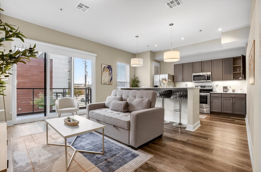 Building Photo - 110 N Boston Ave