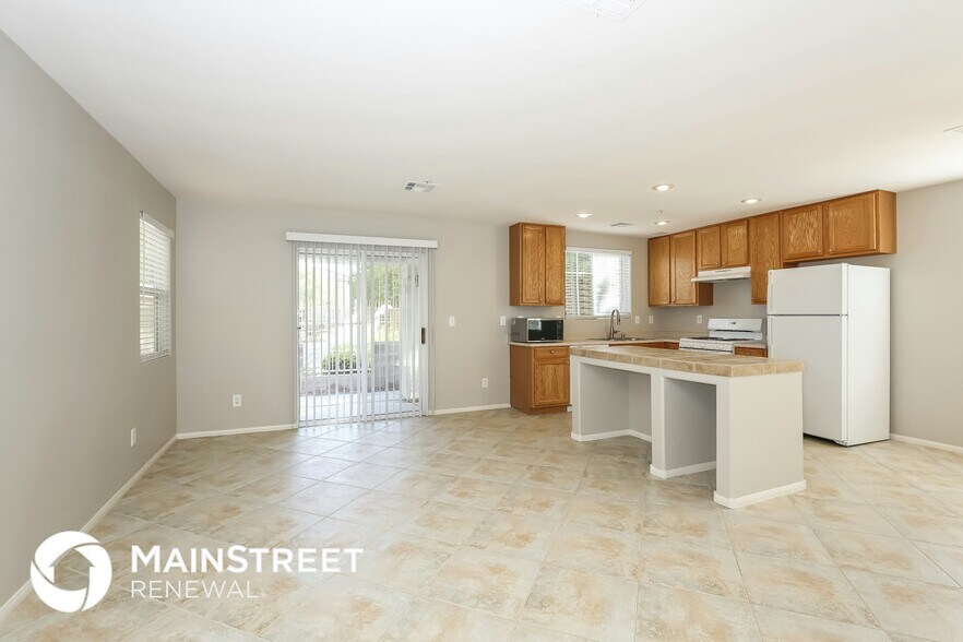 Building Photo - 2929 Sapphire Sands Ct