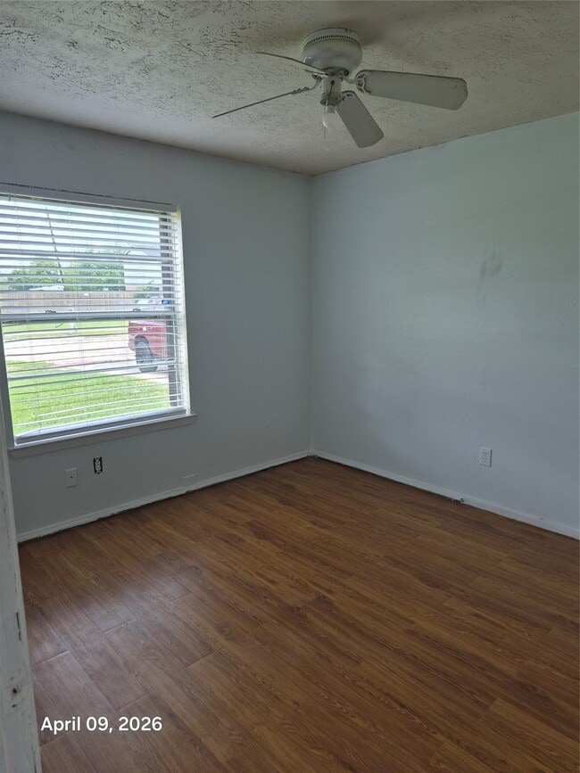 Building Photo - 8315 Lone Quail Dr