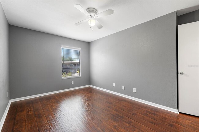 Building Photo - 5440 S MacDill Ave