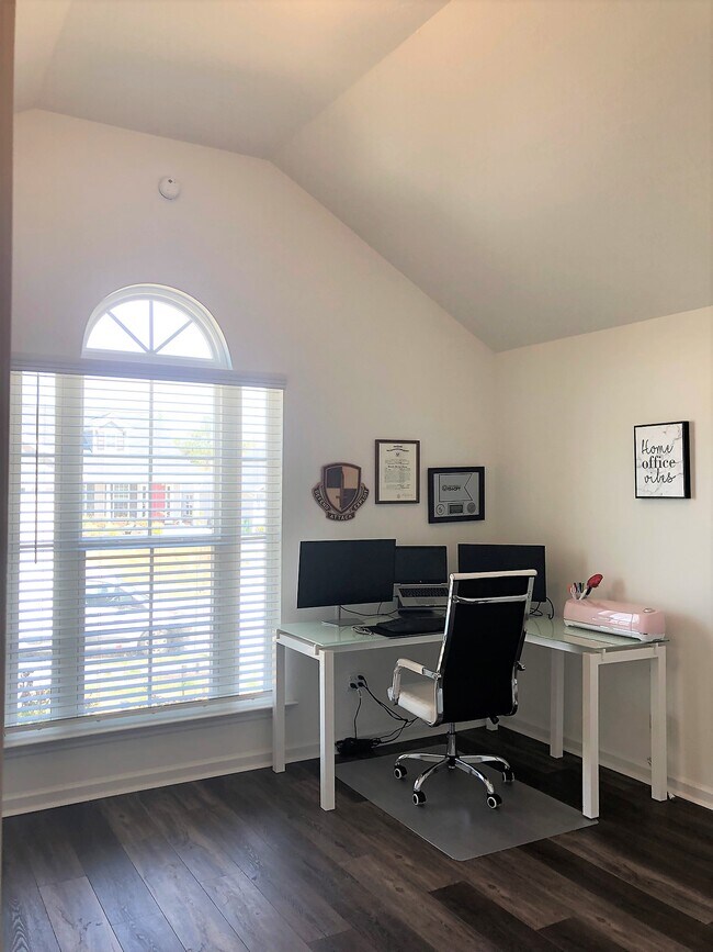 Building Photo - 238 Ducal St