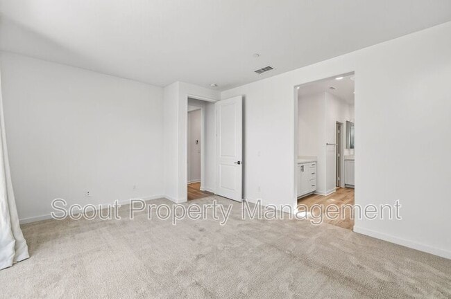 Building Photo - 45079 Via Vela Via