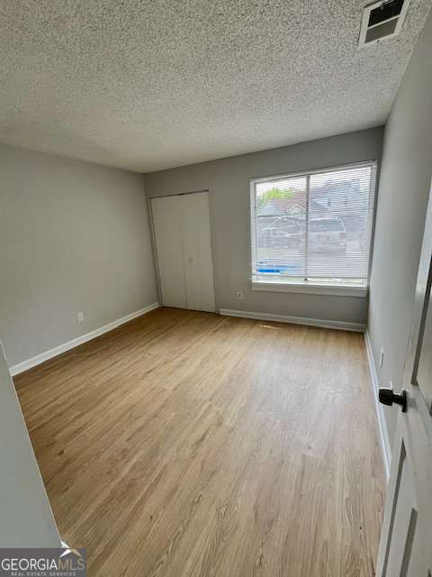 Building Photo - 3575 Oakvale Rd