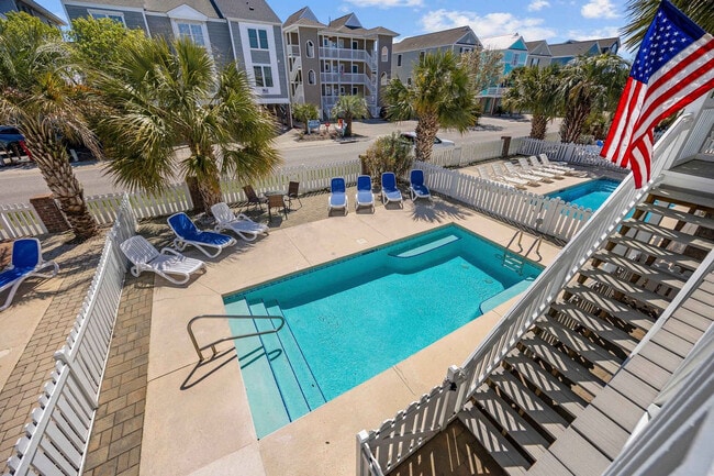 Building Photo - 111B S Yaupon Dr