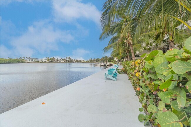 Building Photo - 6520 N Ocean Blvd