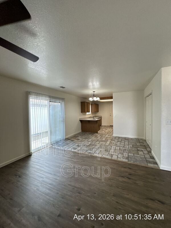 Building Photo - 1923 E Academy Ave