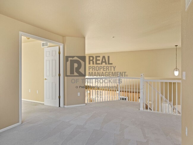 Building Photo - 509 Jansen Dr