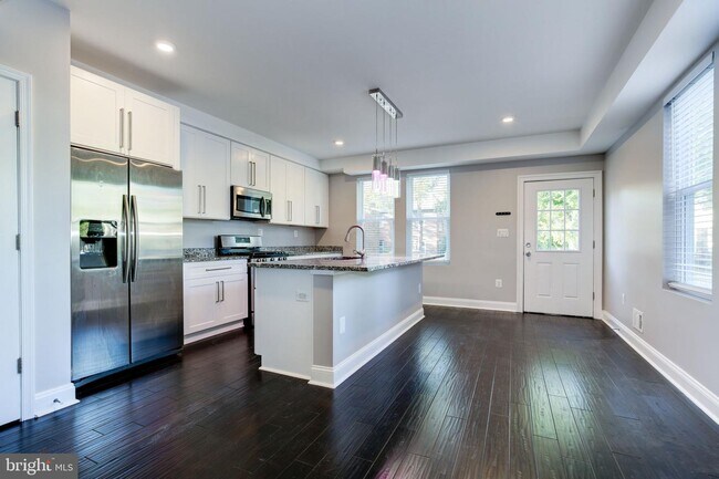 Building Photo - 4209 JENIFER St NW