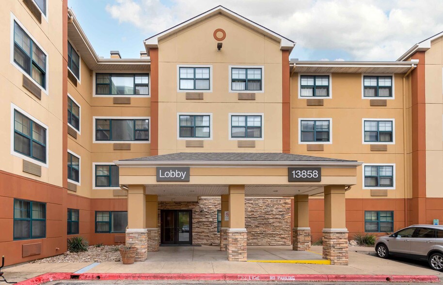 Building Photo - Furnished Studio-Austin - Northwest - Lakeline Mall