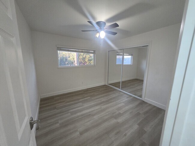 Building Photo - 3400 Bahia Pl