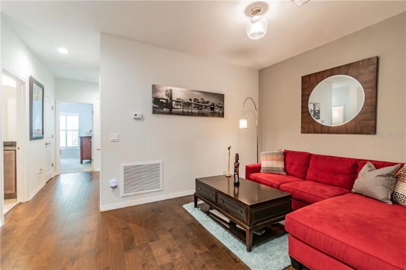Building Photo - 503 N Trask St